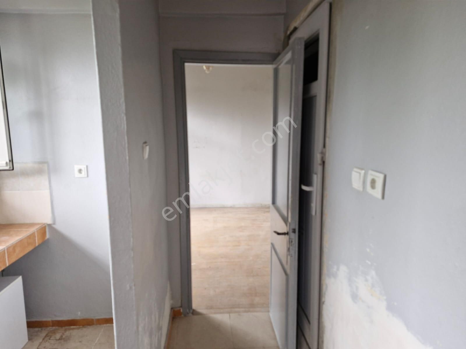 Sarıyer Kocataşta Kiralık 1+1 Daire