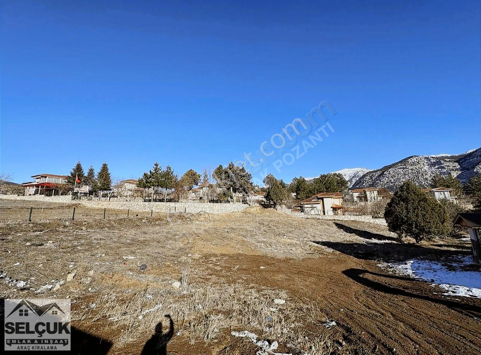 Pozantı Selçuk Emlak'tan Alpu'da Site Yanı Satılık Köşebaşı Arsa - Görsel 4