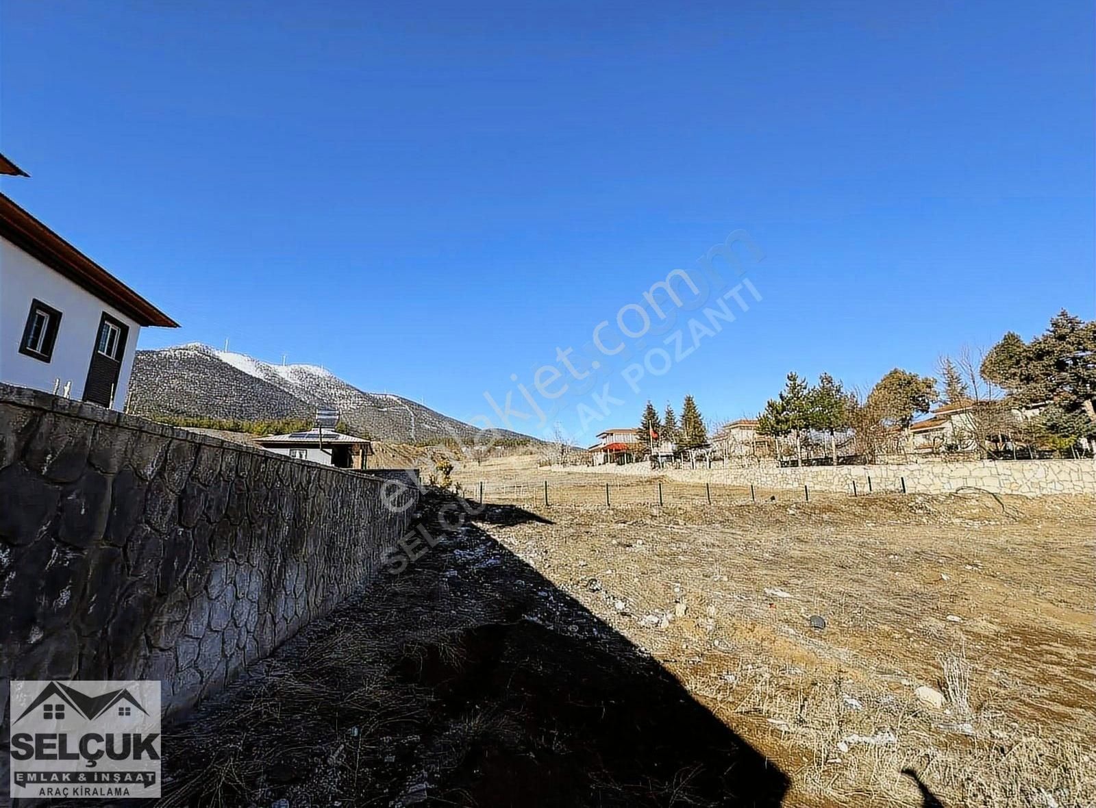 Pozantı Selçuk Emlak'tan Alpu'da Site Yanı Satılık Köşebaşı Arsa - Görsel 2