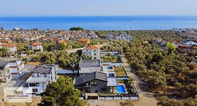Onuryıldırım Dan Narlı Da Havuzlu Bağımsız 4+1 Villa