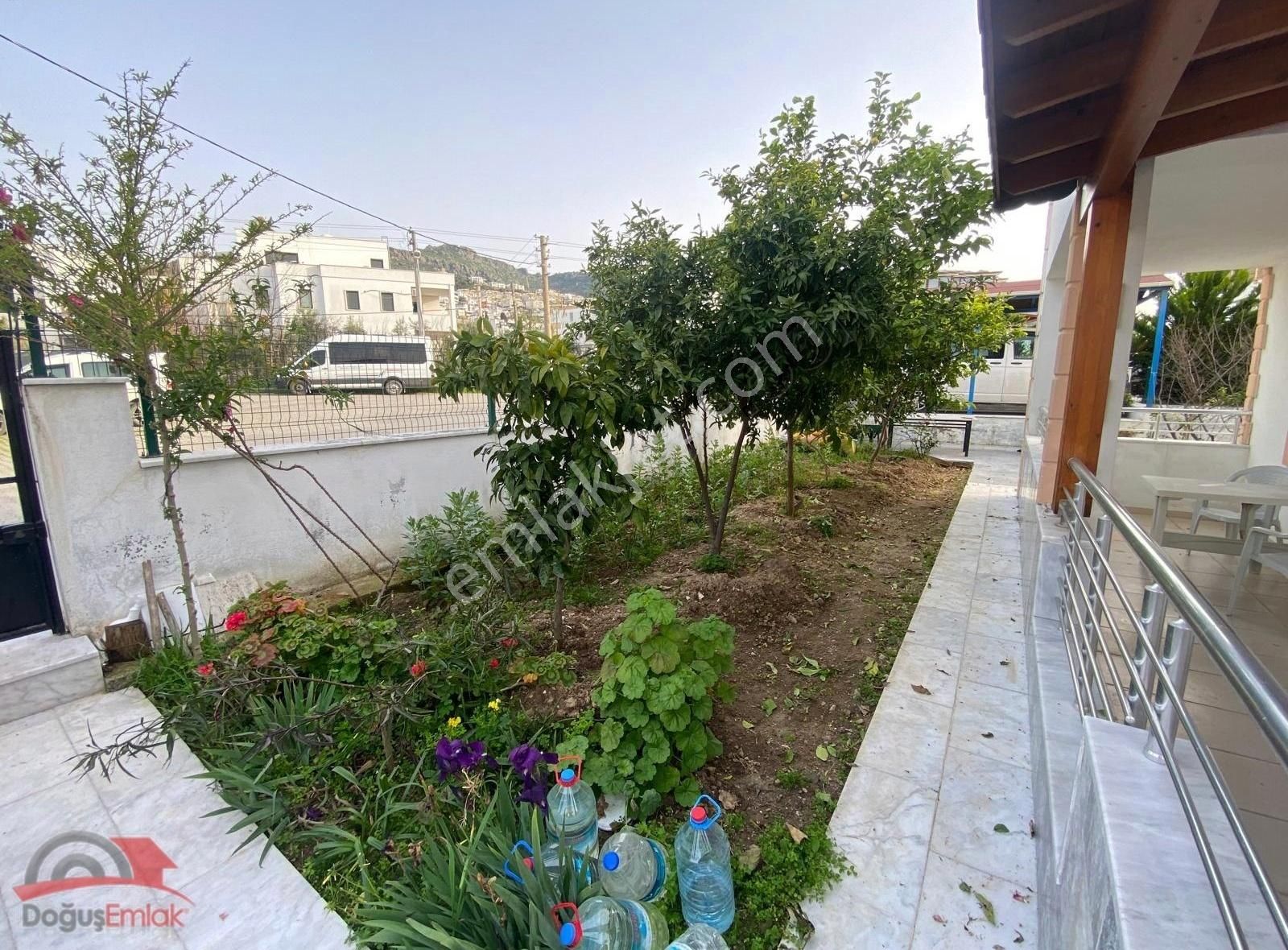 Doğuş Emlak'tan 375 M2 Arsa İçinde Bahçeli Otoparklı 4+1 Villa - Görsel 15