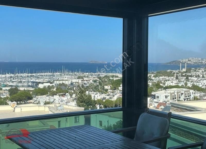 Doğuş Emlak'tan Müstakil Havuzlu Manzaralı Satılık 4+1 Villa