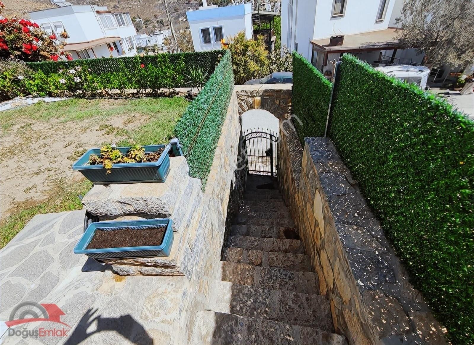 Akyarlar'da Müstakil Bahçe İçinde 2+1 Villa - Görsel 19