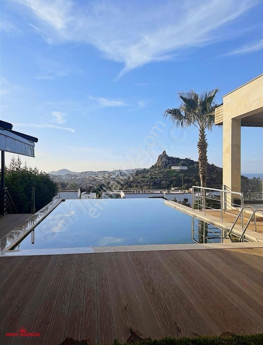 Bodrum Yalıkavak Satılık Müstakil Lüks 4+2 Havuzlu Villa
