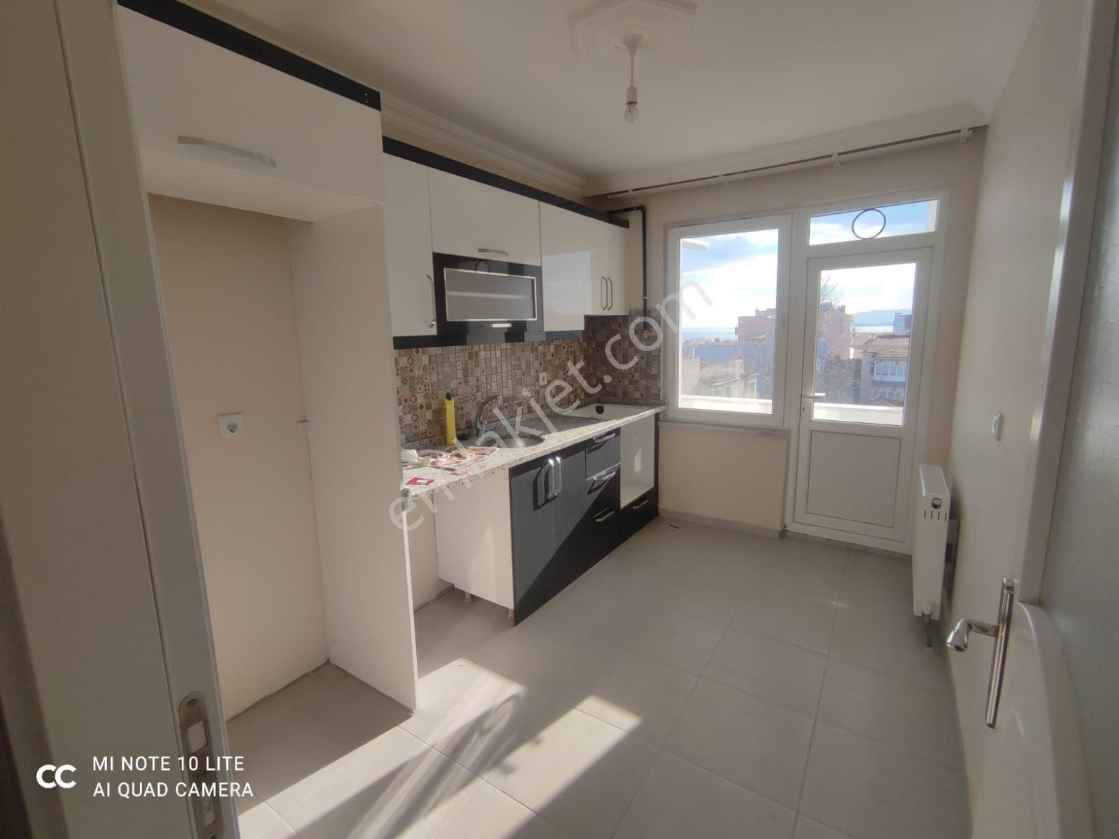 Çiftlikönü Merkez 2+1 Yapılı Acil Satılık
