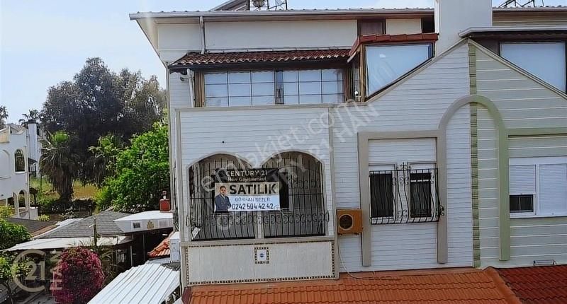 Antalya Kadriye Satılık Tribleks Villa