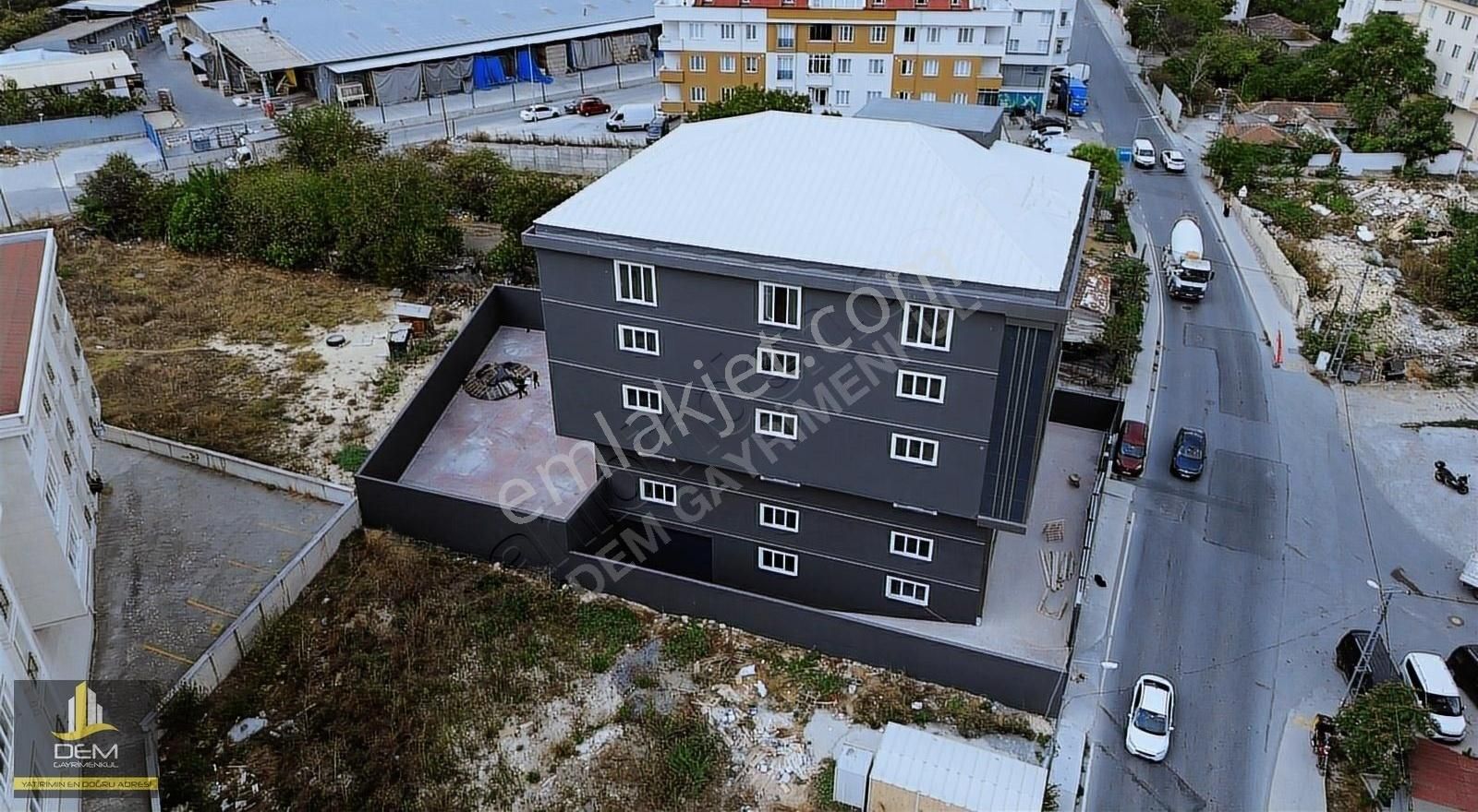 Arnavutköy Ömerlide Ana Caddede 4000m² Kapalı Alan Depo-fabrika - Görsel 28