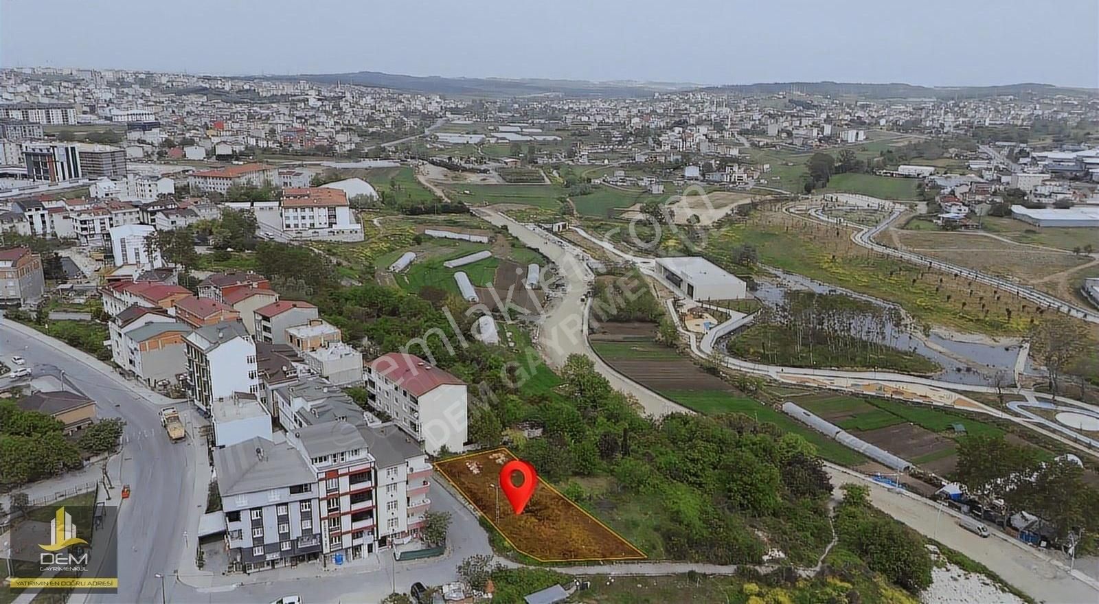 Arnavutköy Bollucada Millet Bahçesi Yanında İmarlı İfrazlı Arsa