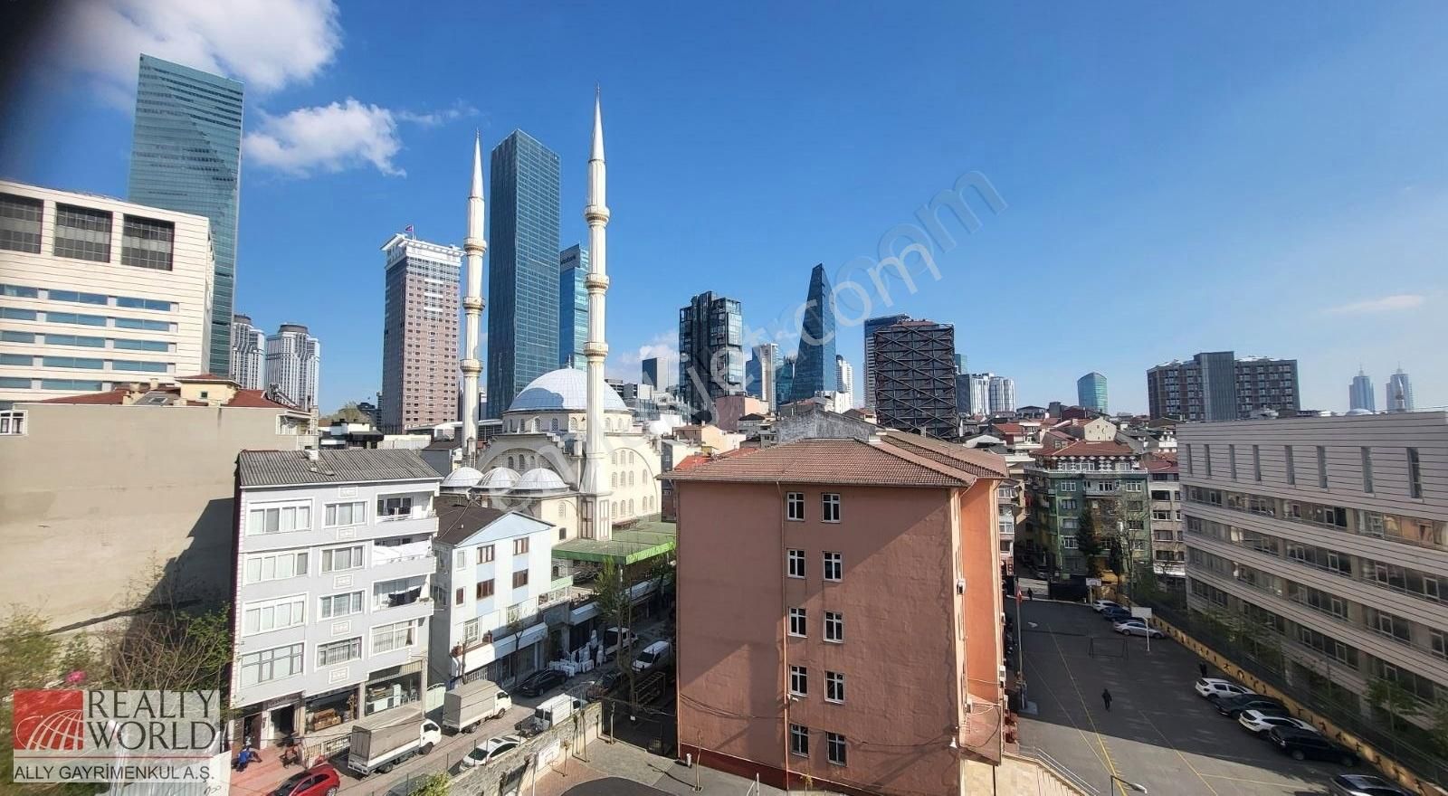 New Levent Bengisu Evlerinde Süperlüx 3+1 Satılık Daire