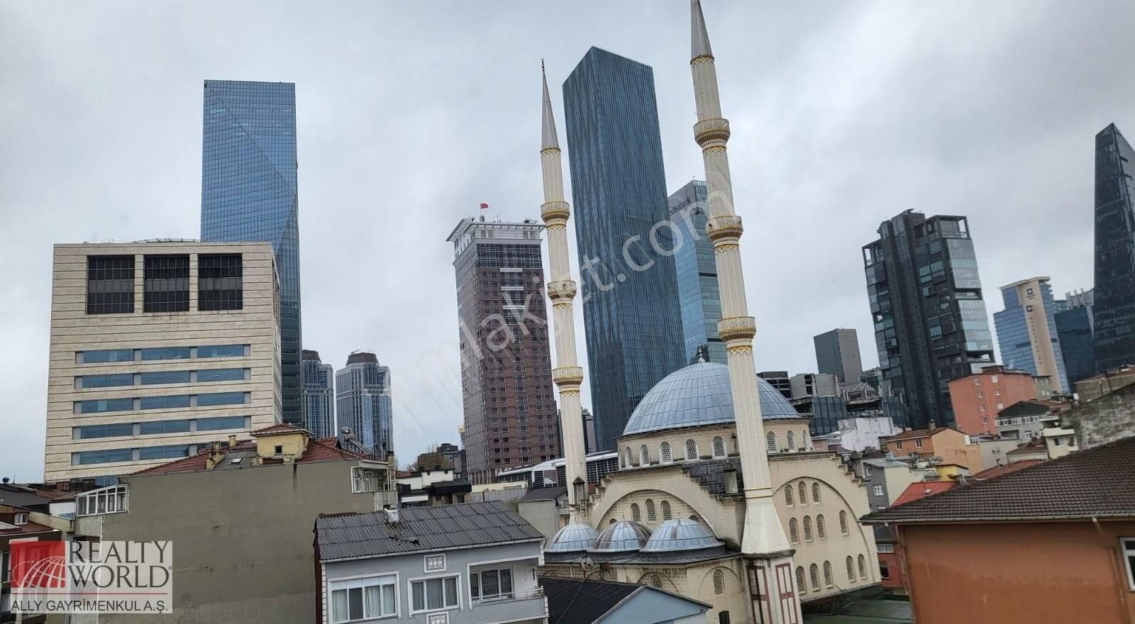 New Levent Bengisu Evlerinde Süperlüx 2+1 Satılık Daire