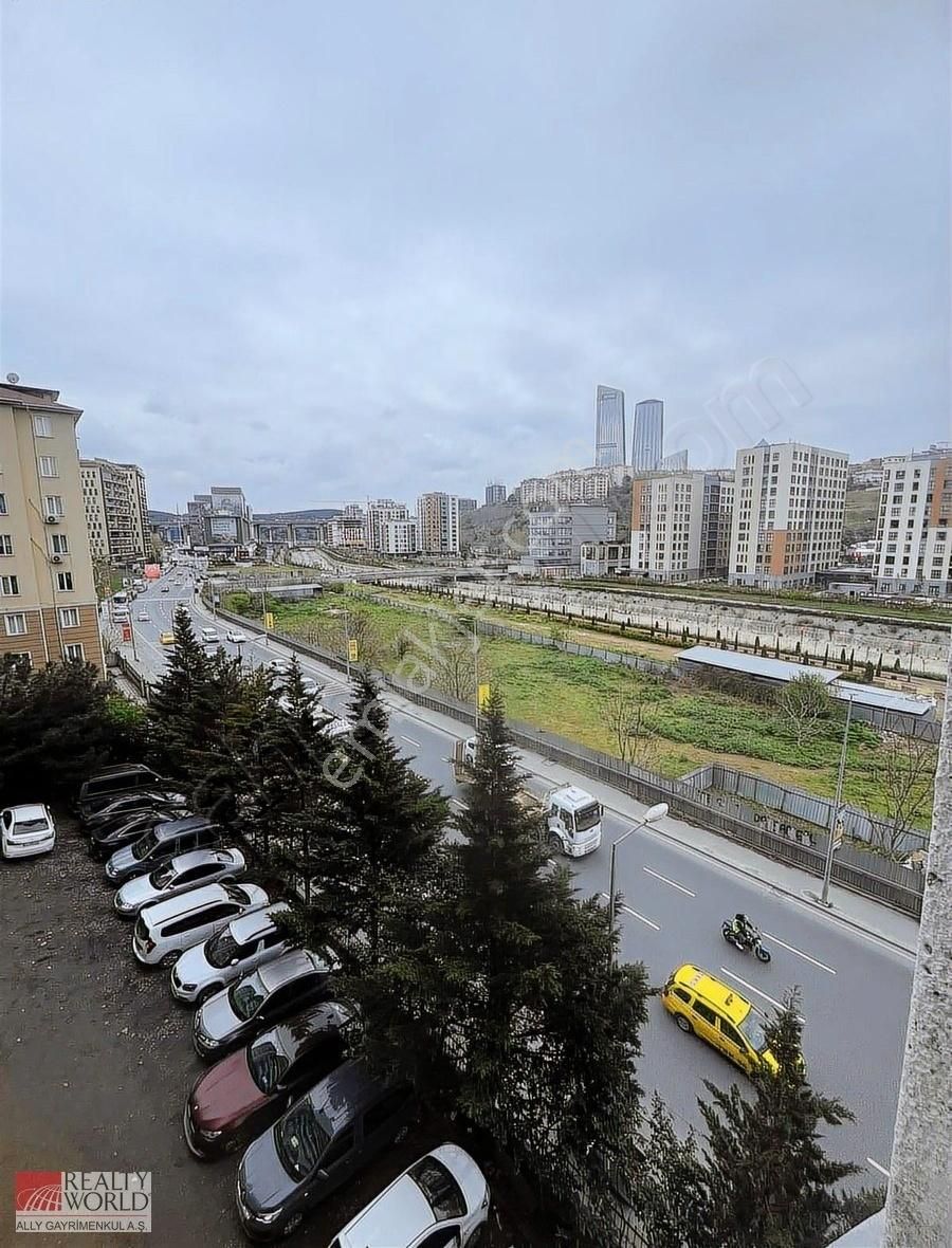 Atlas Ünv.ne Komşu,şehir Manzaralı,3+1,balkonlu Satılık Daire