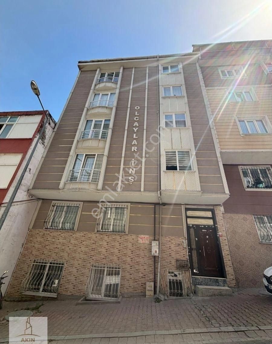 Esenyurt Yeşilkent Mahallesi Balkonlu 2+1 Geniş Kiralık Daire