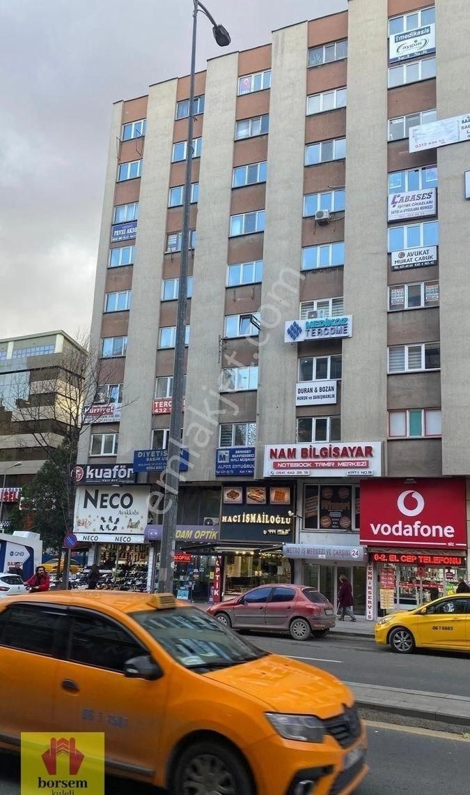Kızılay Ziyagökalp Caddesi Metrohan İş Hani Açık Teraslı 1+1ofis