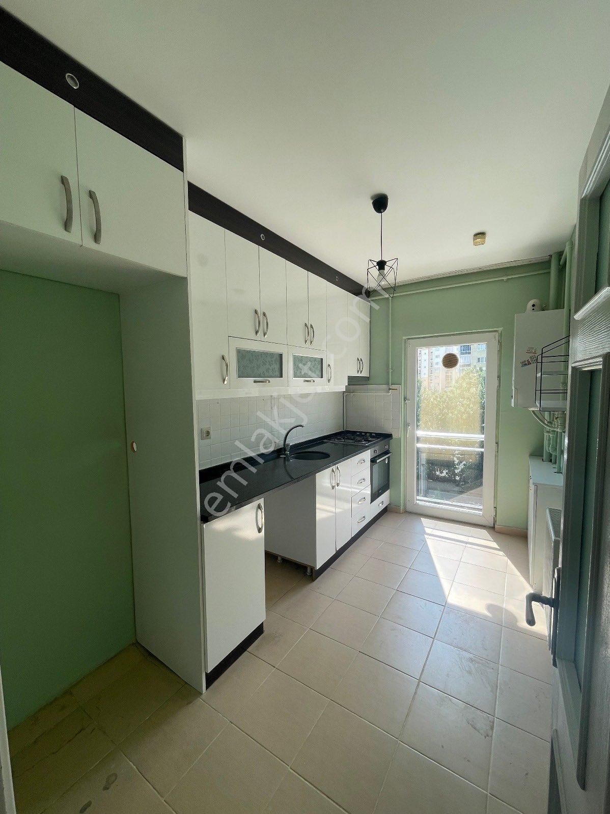 Denizli Karahasanlı 800 Yüzyıl Konutlarında 2+1 Arakat Satılık Daire