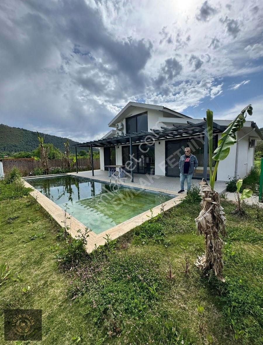 Uğur'dan Kayaköy De 2+1 Eşyalı 3+1 Eşyasız Mustakil Villa