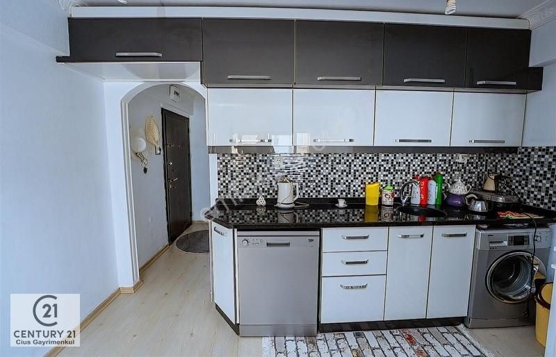 C21 Cius; Kumla Namtaşı Sitesi Muhteşem Koy'da 2+1 Daire