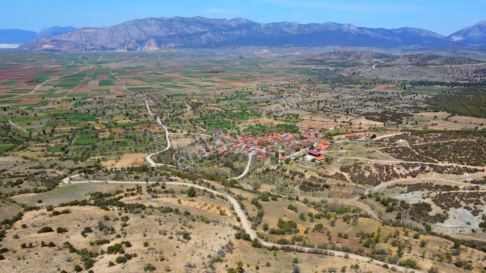 Türkiye'nin Maldivleri Burdur Yeşilova'da 2.000 M² Köyiçi İmarlı