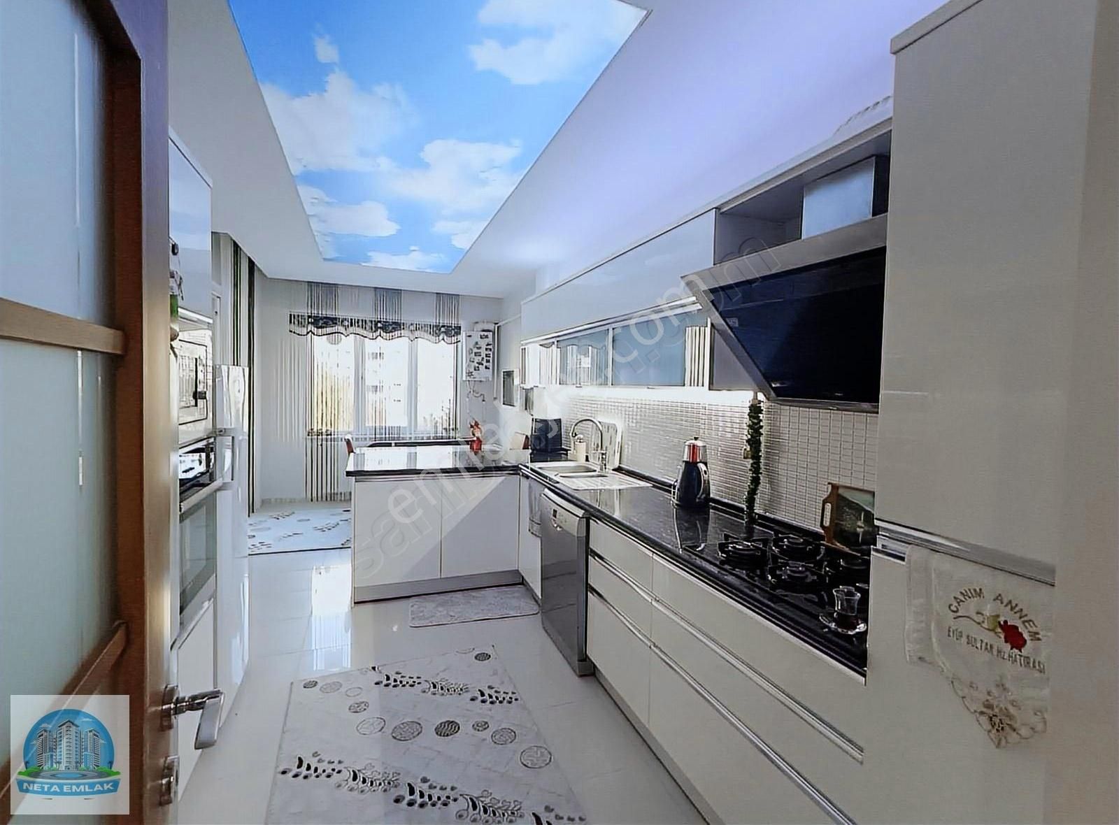 Begüm Kartal İlkokulu Civarı Satılık Ara Kat Lüks 4+ Daire