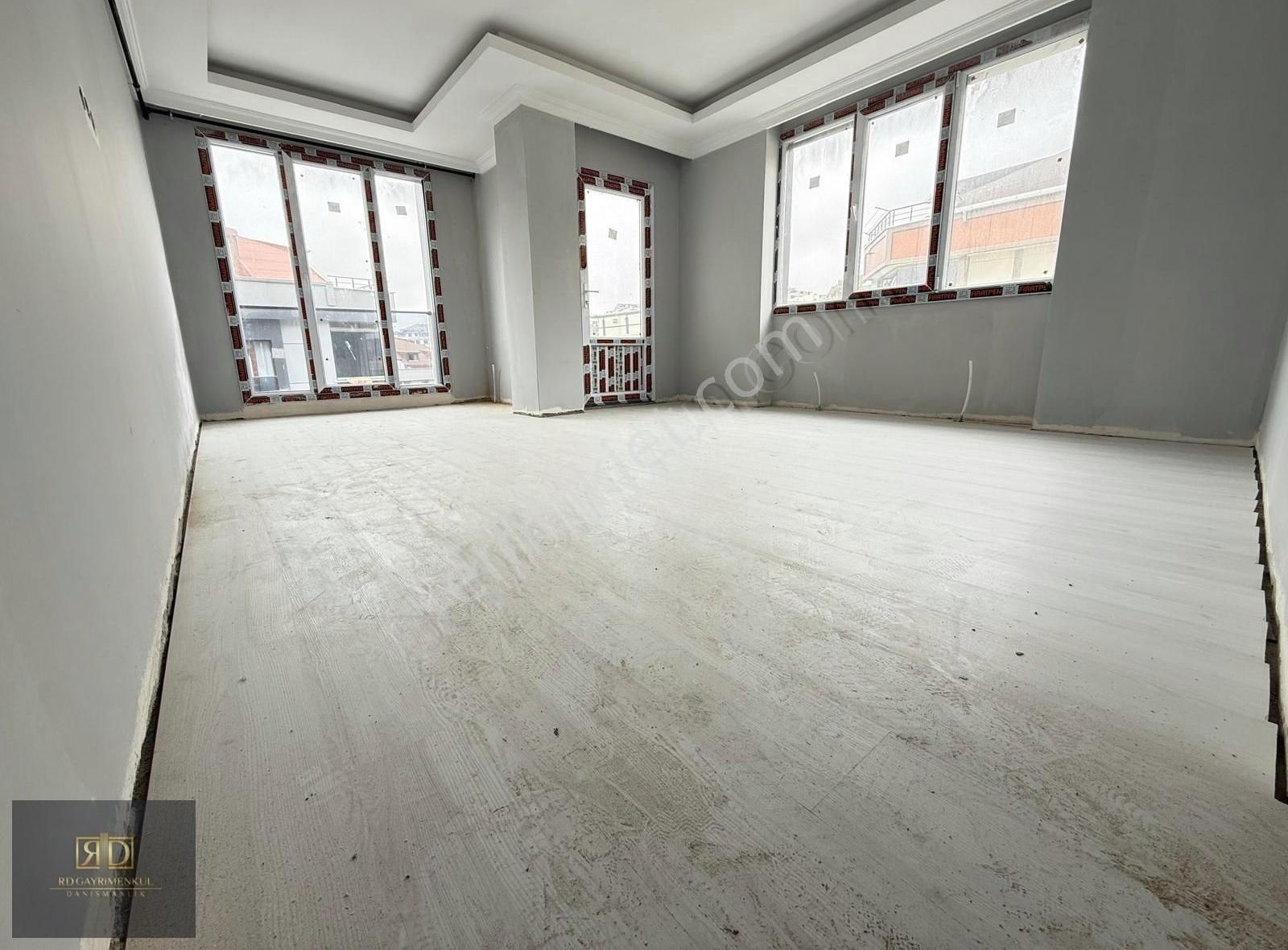 Arnavutköy - Nenehatun Da Sıfır 2+1 -daire 105 M² 2.kat