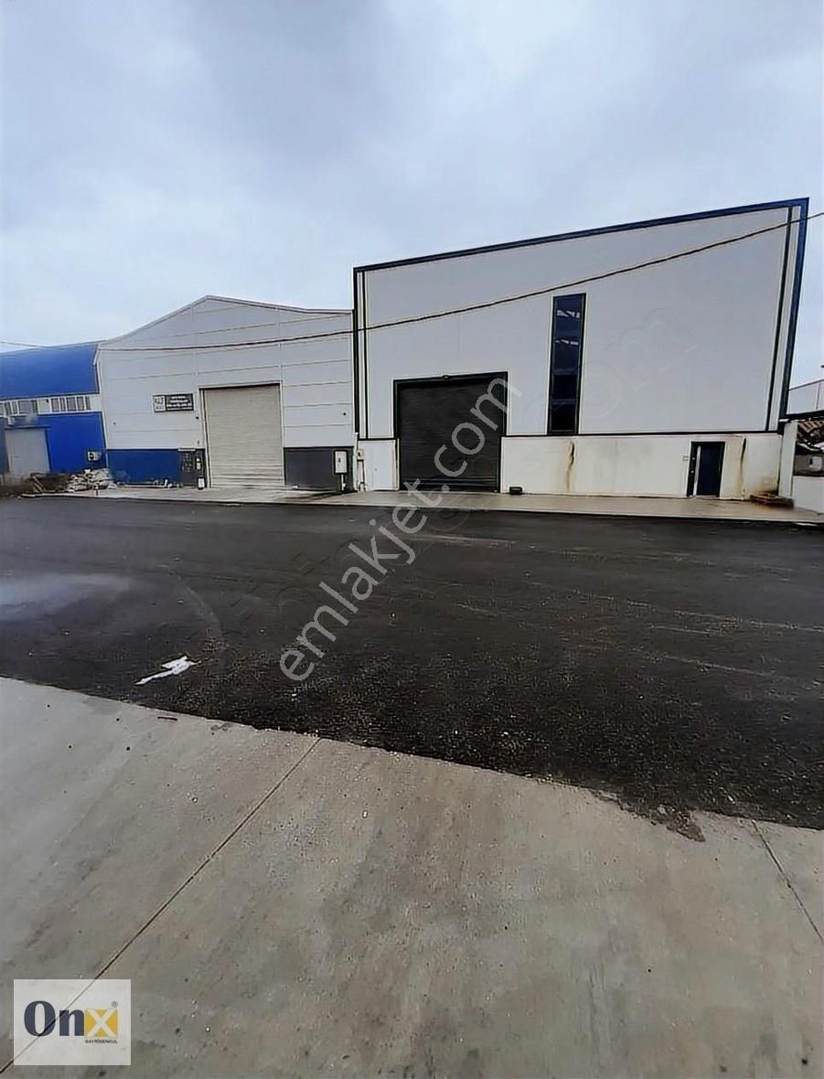 Hanlı Dörtyol Sanayide 420 M2 Kapalı Alanlı Kiralık İmalathane
