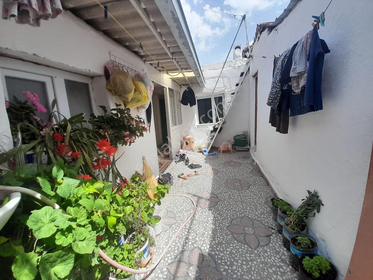 İzmir Bergama Selçuk Mh 110 M2 2+1 Satılık Müstakil Ev