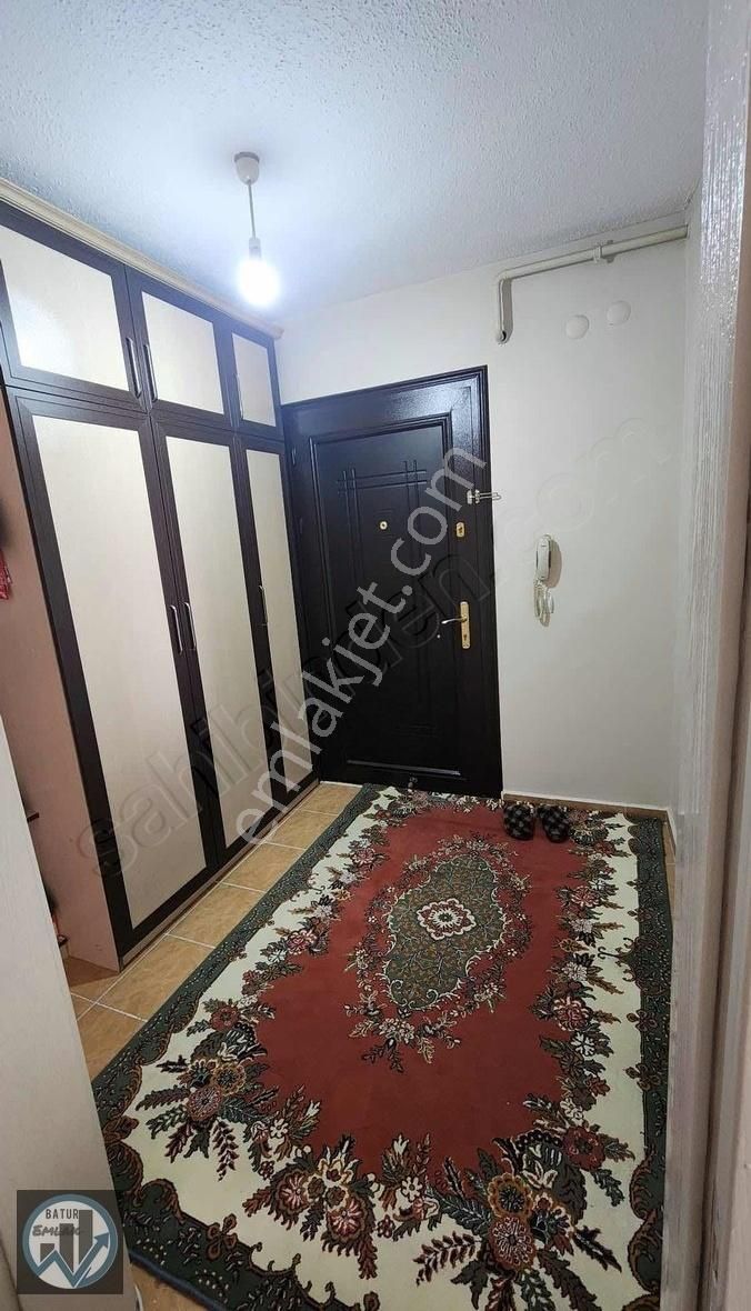 Batur Gayrımenkul'den Toki'de Satılık Ara Kat Daire