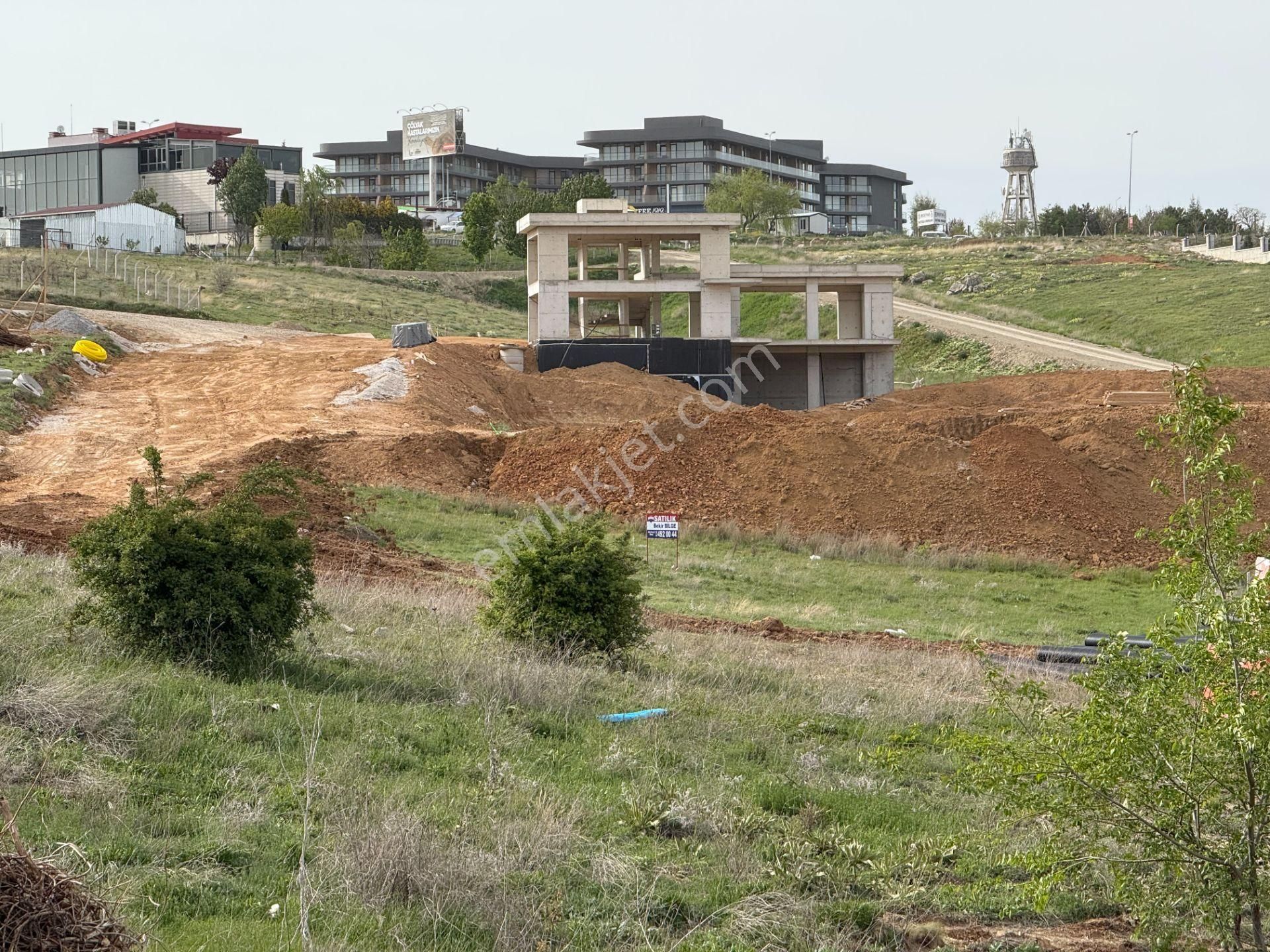 Kızılcaşar 112766 Ada 7 Parsel Satılık Tek Tapu 1.050m² Arsa