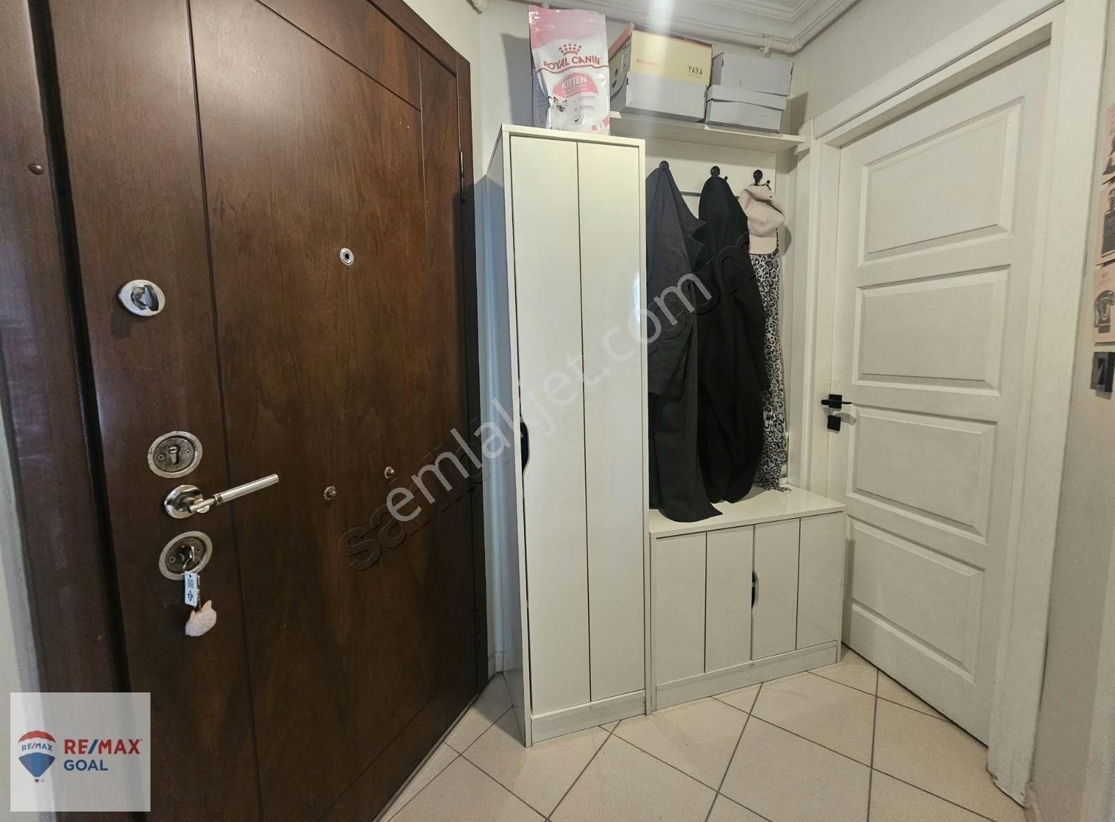 Remax Şirvan'dan Cevizli'de Piazza Avm Komşu 2+1 Satılık Daire