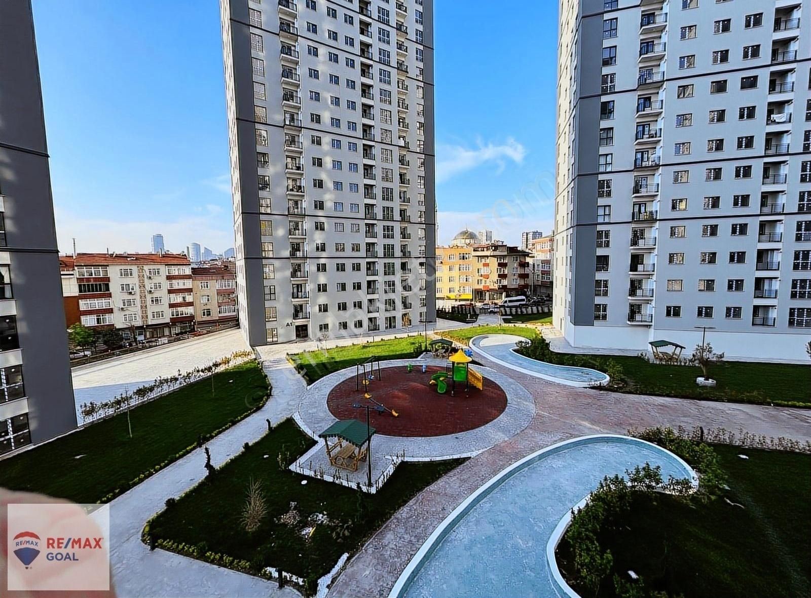 Bağcılar/ Fevzi Çakmak'da Yeni Bitmiş Sitede Ebeveynli 2+1 Daire