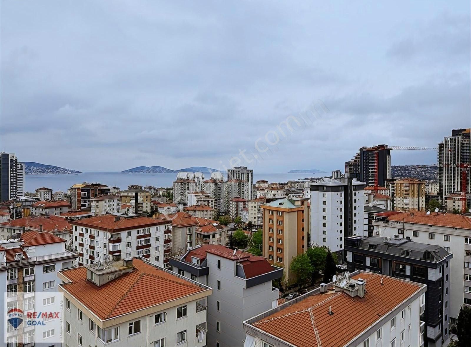 Kartal Petrol İş Mahallesi Adalar Ve Deniz Manzaralı Satılık 3+1