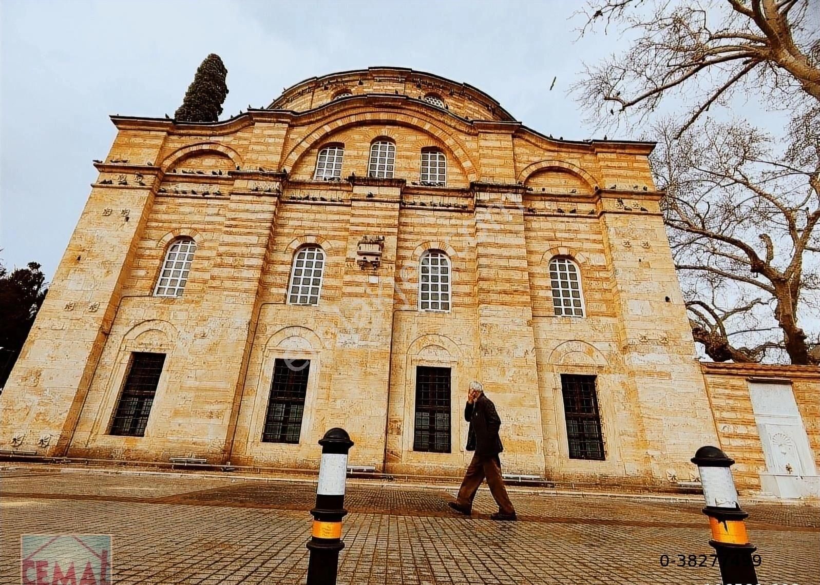 Cemal Emlak Bursa Yıldırım Emirsultan Cami 100mesafede Ev Tapulu