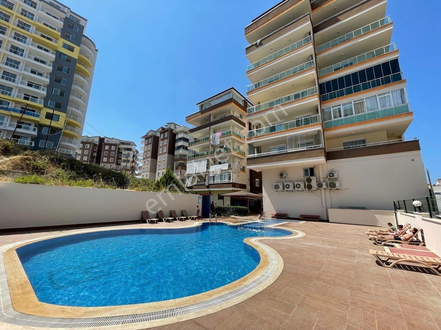 Alanya Mahmutlar 1+1 Eşyalı Denize 550m Satılık Daire