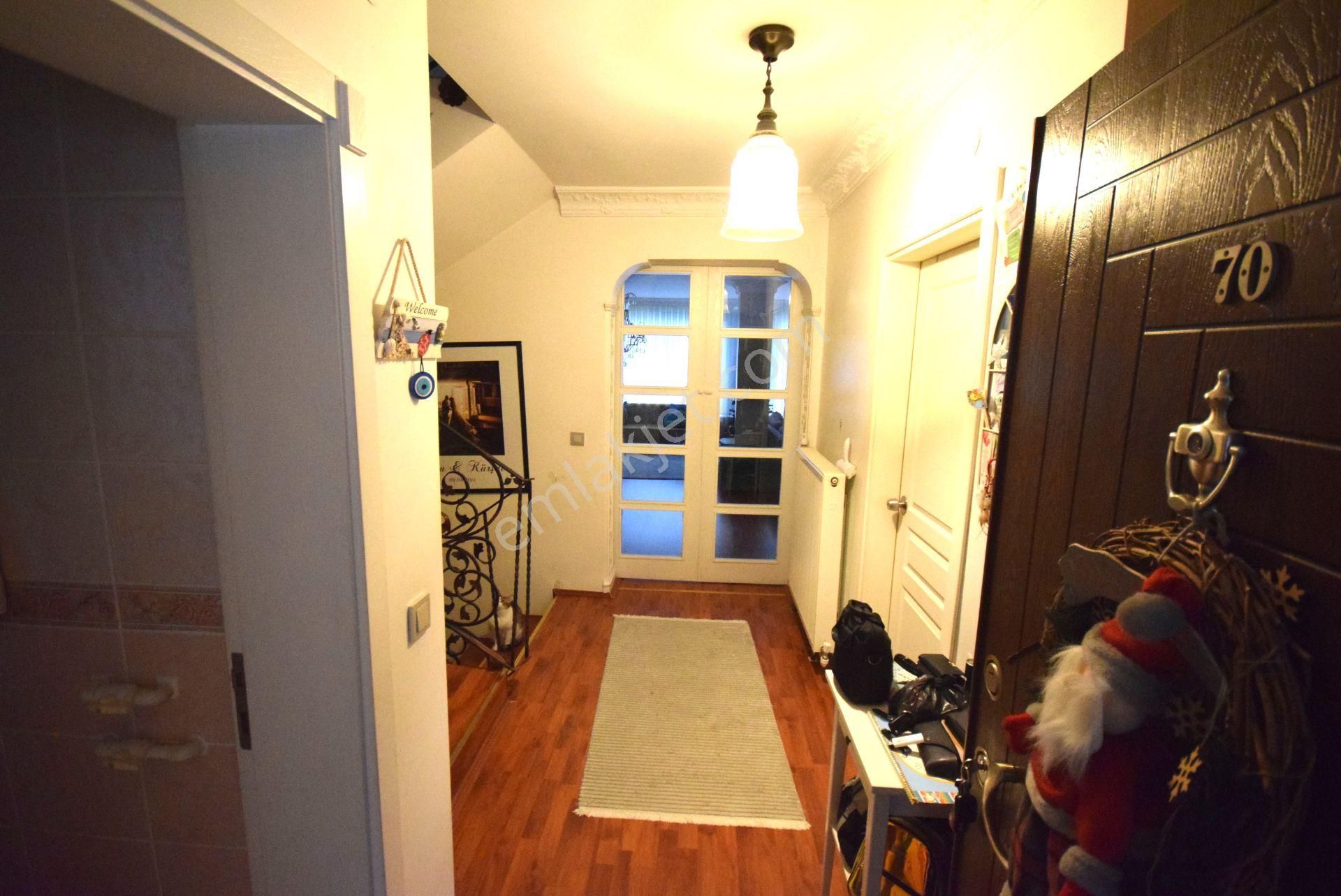 Gölbaşı Gölkent Sitesi Nesibe Aydın Yakını 4+2 Satılık Villa
