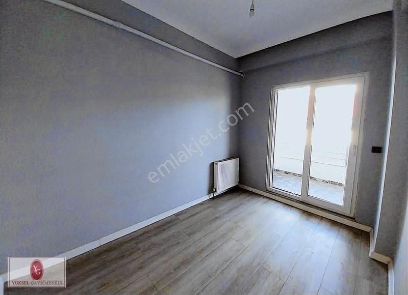 Yükselden Hamidiyede Fırsat Fiyat Kullanışlı Dublex 3+1 Daire