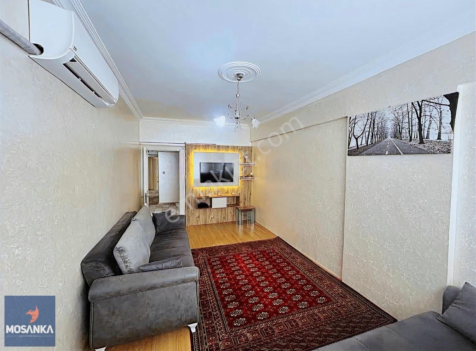 Mosankadan Güneykent'te 3+1 160 M2 Bakımlı Ara Kat Daire