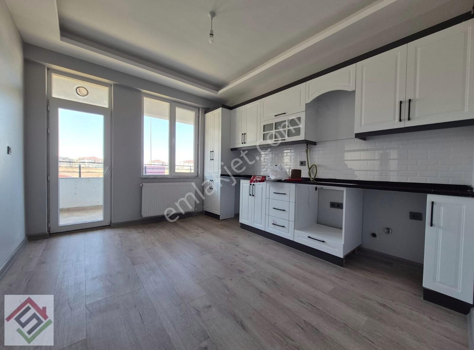 Sağlam'dan Harika Siteden Satılık Mrk Sis. 2+0 Daire