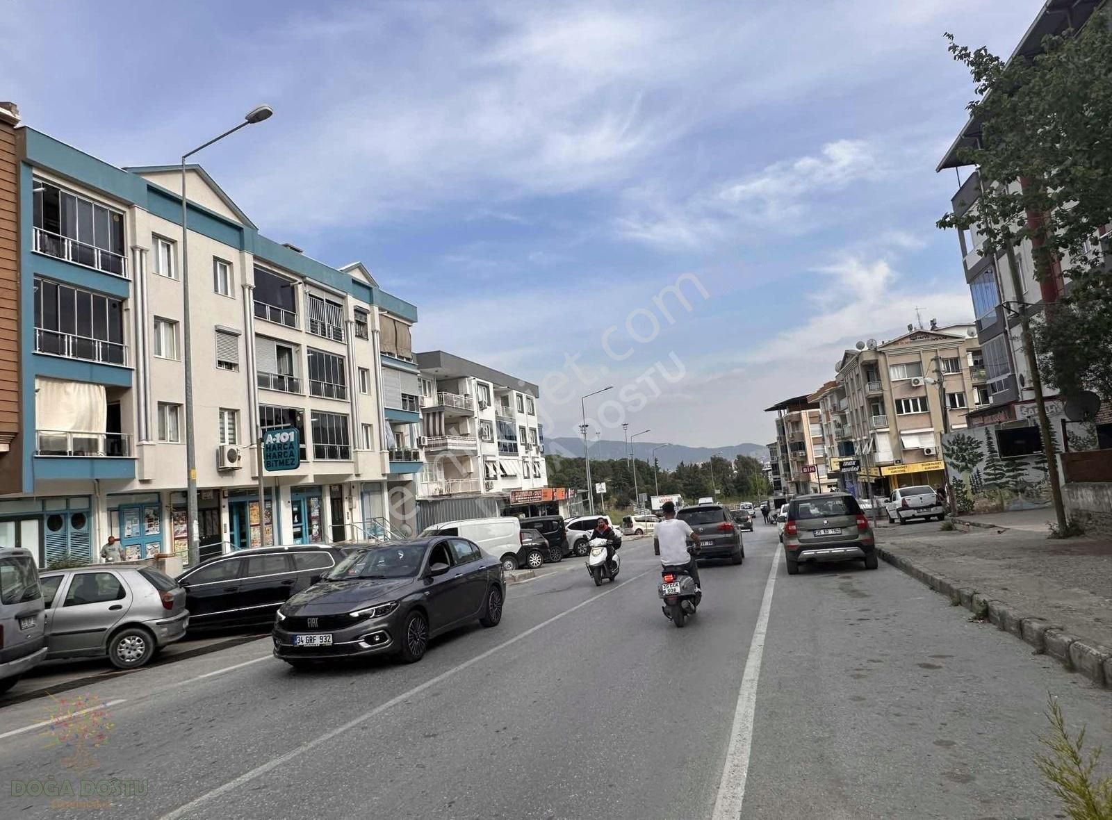 Osmangazi Cadde Üzeri 250 M2 Dükkan + Ön Kullanım+ Depolu