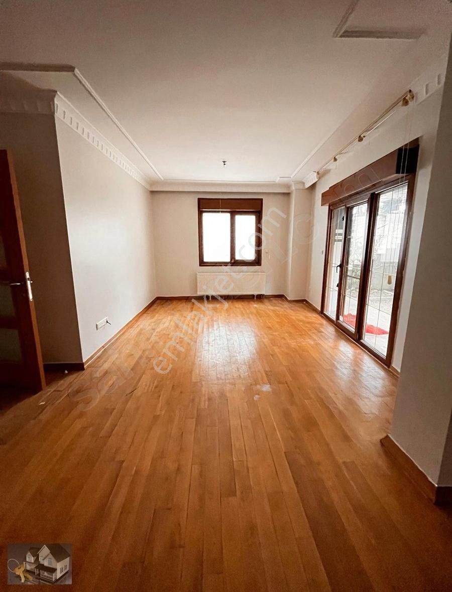 Maltepe Küçükyalı Kiralık 3+1 Bahçe Katı Daire