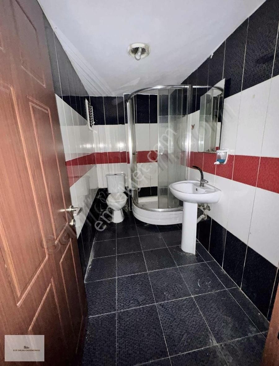 Beyoğlu Sütlücede 1+1 Kiralık Bahçe Katı