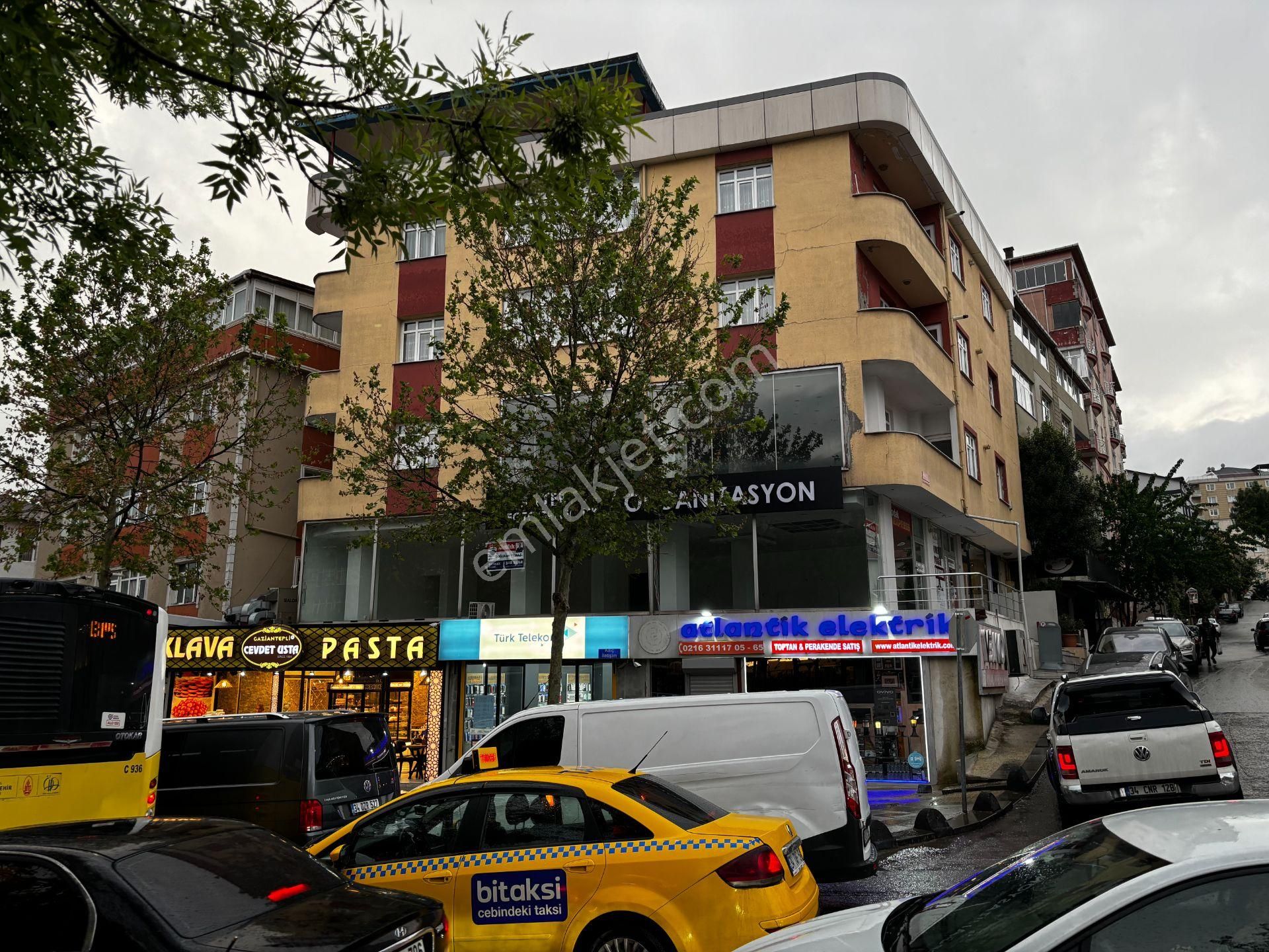 Sancaktepe Cadde Üstünde Tabela Değeri Yüksek Kiralık Dükkan
