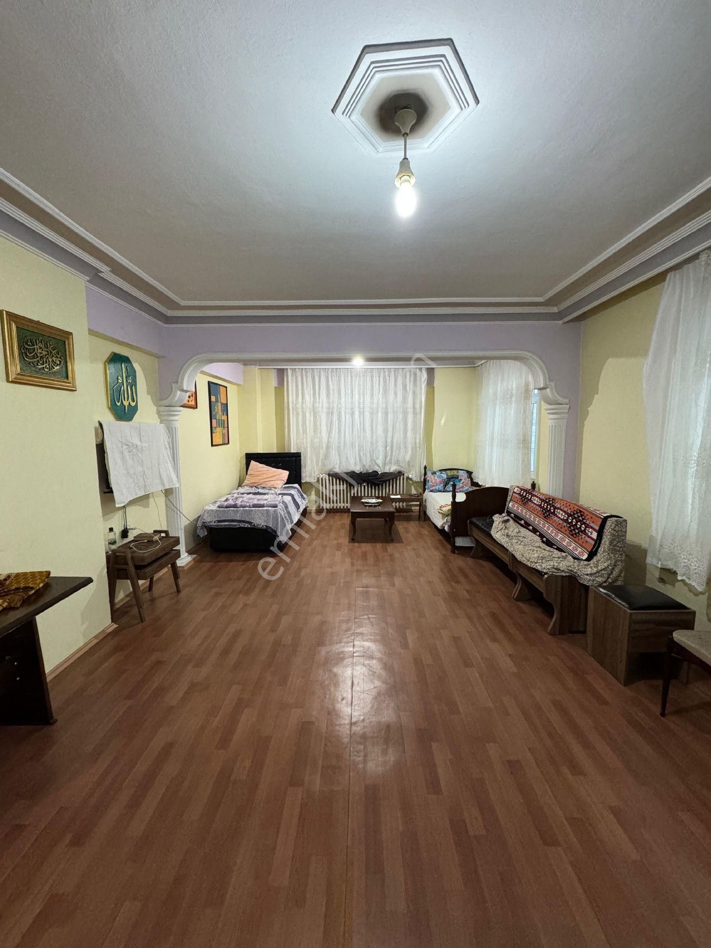 Samsun İlkadım Bahçelievler Mahallesi 2+1 Doğalgazlı Satılık Bahçe Kat