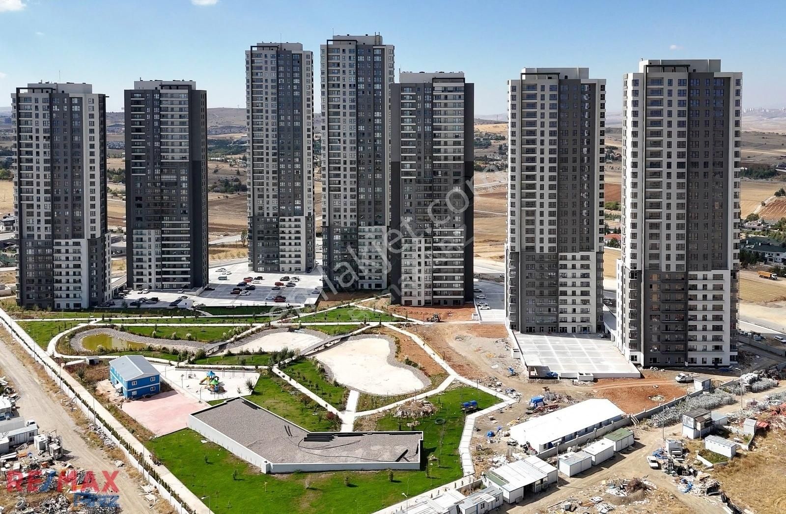Kent İncek'te Göl Manzaralı 4+1 Daire