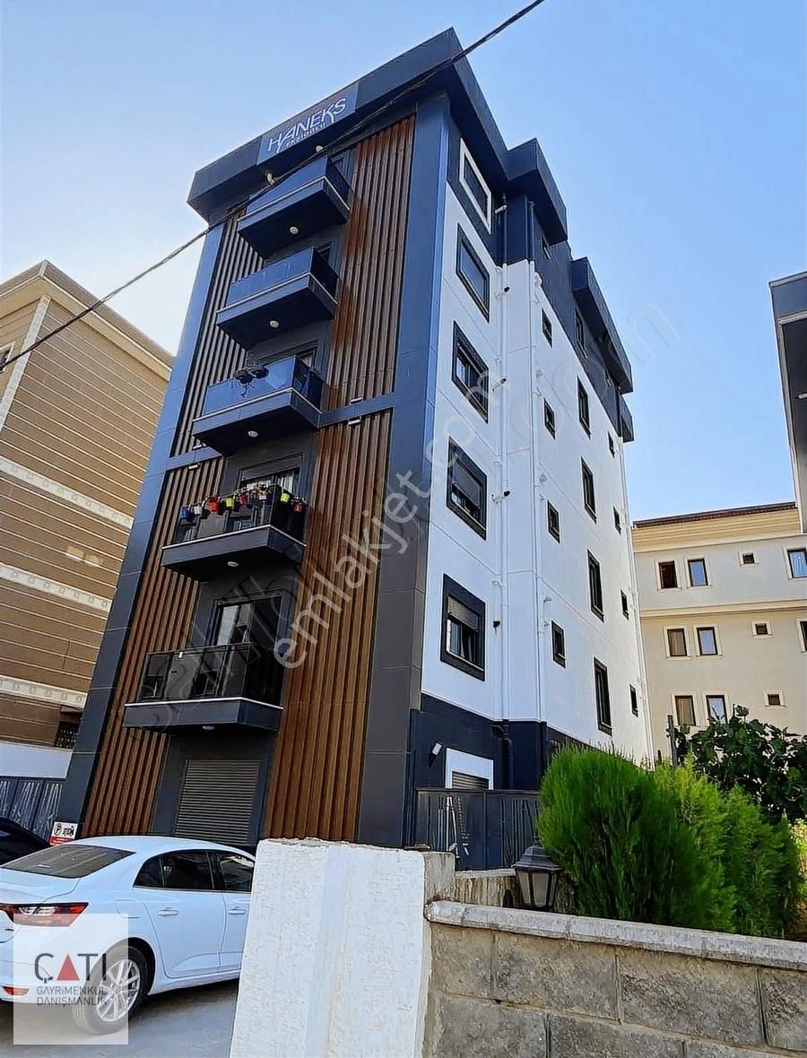 Cami Mahallesi Satılık 2+1 Daire