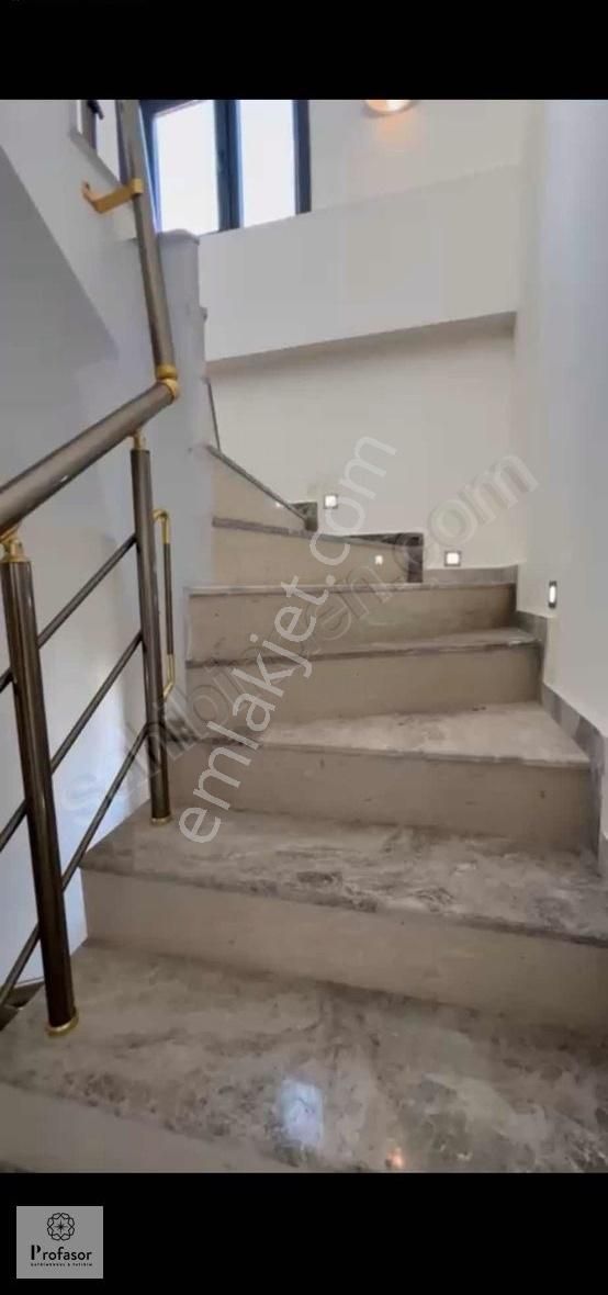 Profasor * Dan Çiftlikköy De Kiralık Treplex Adansorlu Lux Villa