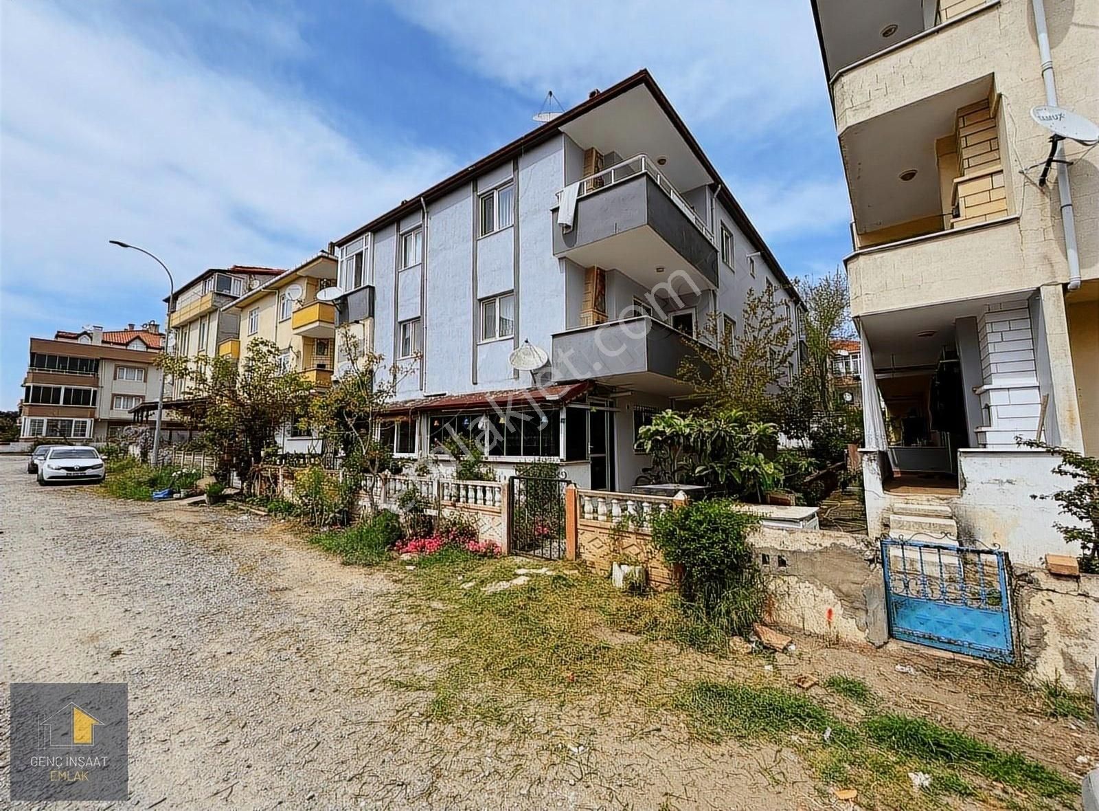 Karasu'da Sahilin Dibinde Önü Açık 2+1 Fırsat Daire