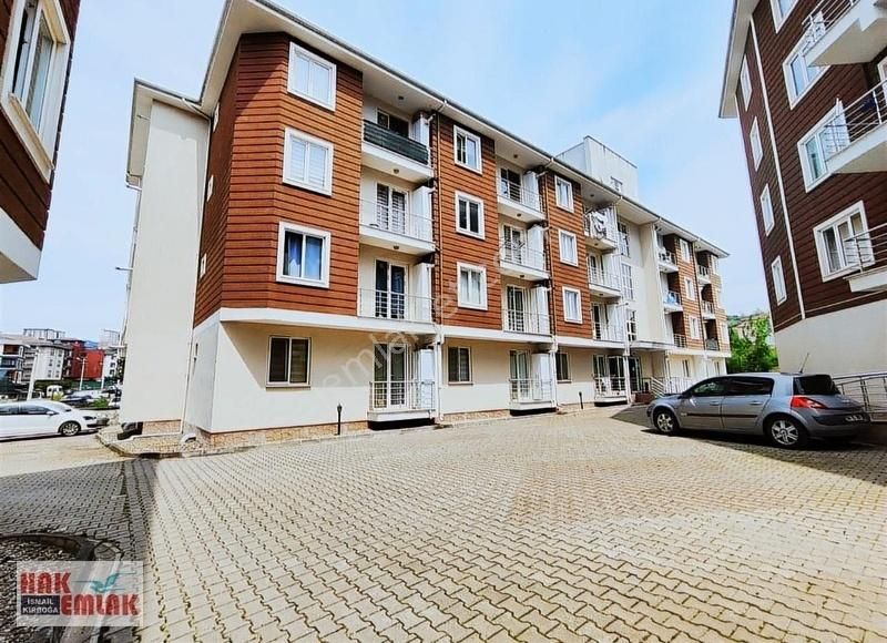 Hak Emlak'tan Üniversite Bölgesinde Kiralık 1+1 Eşyalı Daire