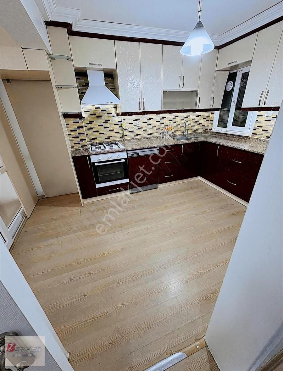 Otoparklı Kiralık 3+1 Arakat Daire