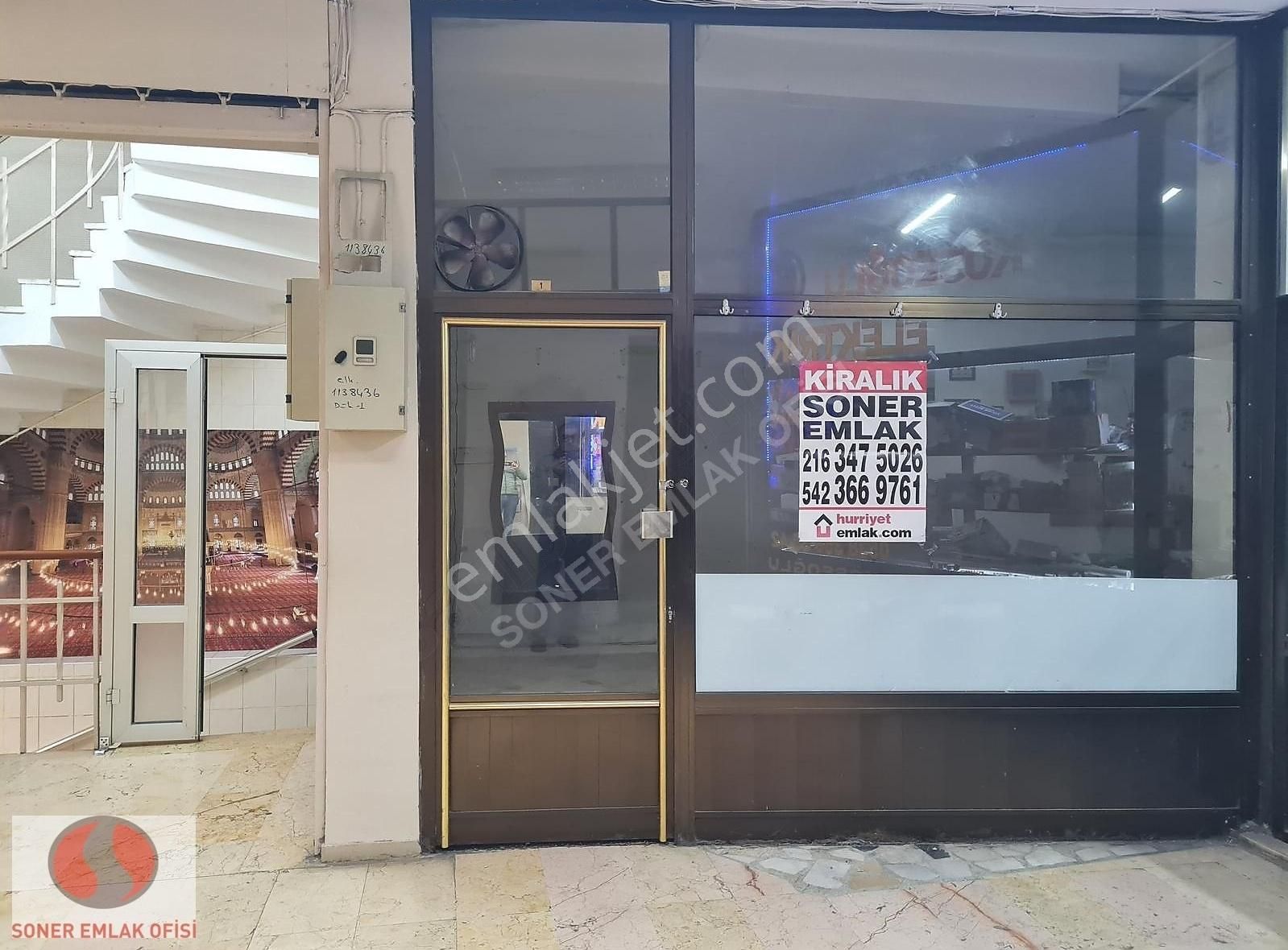 Kadıköy Altıyolda İş Mrk.içinde Kiralık Dükkan