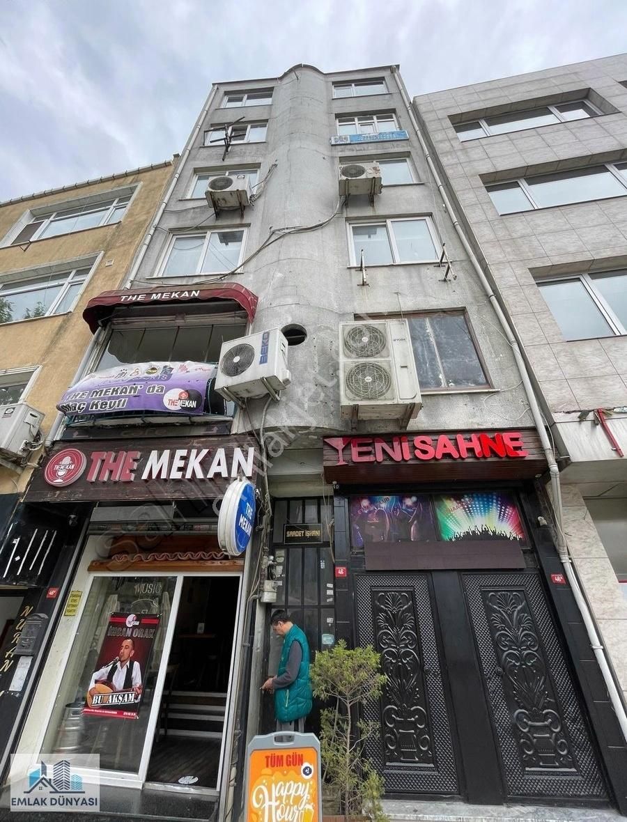 Emlak Dünyasından Kartal Merkezde Kiralık Dükkan