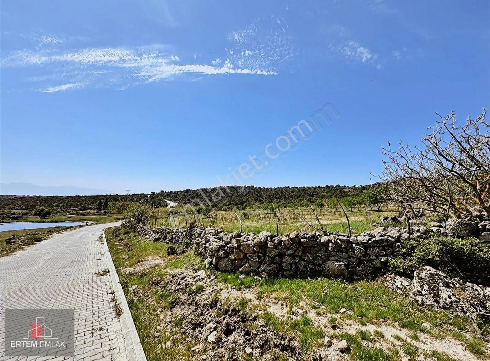 Manisa Yunusemre Küçükbelen Satılık Arazi 12,650 M2 Köy Yanı